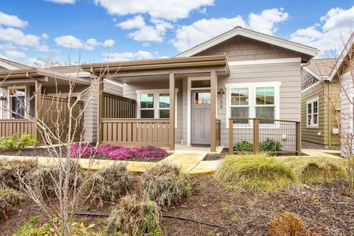 166 Mountain View Dr, Ashland, OR, 97520-1130 | Card Image