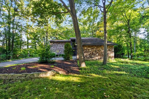 3812 Woodside Drive, Midland, MI, 48640 | Card Image
