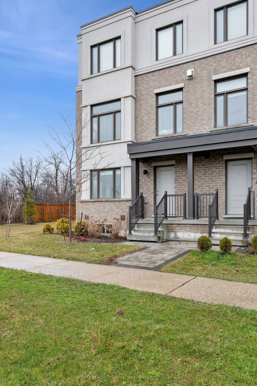 lower-l-1844 Mitoff Pl, Mississauga, ON, L4W0E8 | Card Image