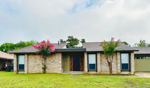 4611 Crested Land, San Antonio, TX, 78217-1454 | Card Image