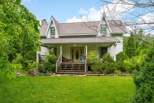 3975 Dry Creek Rd, Dowelltown, TN, 37059-1827 | Card Image