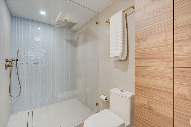 APT-1505 - 1370 Ocean Blvd, Condo with 2 bedrooms, 2 bathrooms and null parking in Pompano Beach FL | Image 40
