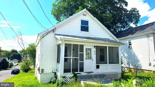 800 N High Street, Martinsburg, WV, 25404 | Card Image
