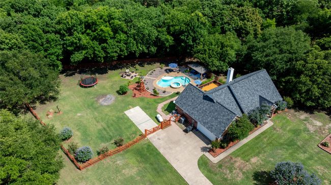 4710 Ashley Cir, House other with 4 bedrooms, 2 bathrooms and null parking in Midlothian TX | Image 38