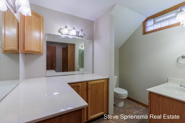 7392 Boulder Bluff, Jenison-58 | Image 32