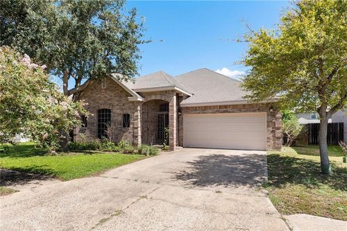 3706 Falcon Dr, Mission, TX, 78572-4977 | Card Image