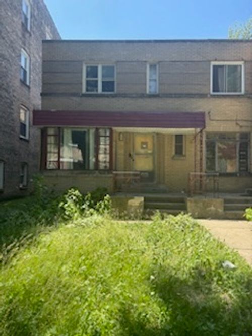 142 Callan Ave, Evanston, IL, 60202-3902 | Card Image