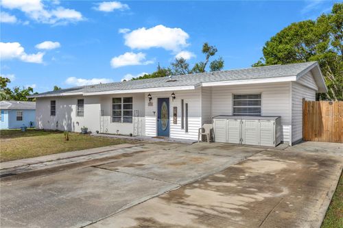 1020 Cobblestone Ave, DELTONA, FL, 32725-7015 | Card Image