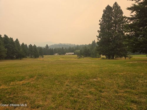 917 Mountain Meadows Rd, Naples, ID, 83847-5046 | Card Image