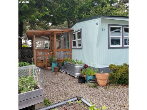 spc-86-4875 N Highway 101, Depoe Bay, OR, 97341-9734 | Card Image
