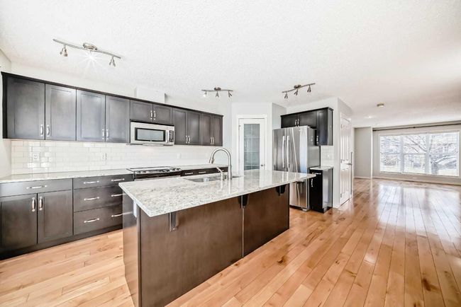 212 Autumn Green Se, House other with 3 bedrooms, 3 bathrooms and 2 parking in Calgary AB | Image 6