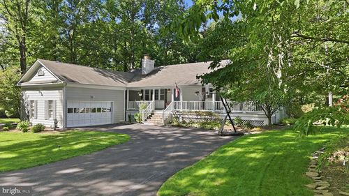 12024 Hamden Ct, Oakton, VA, 22124-2207 | Card Image