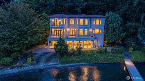 1465 Evergreen Point Road, Medina, WA, 98039 | Card Image