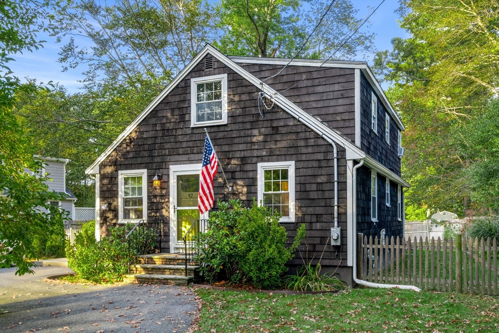 Village Ln, South Hamilton, MA 01982