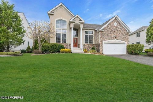 17 Trumbull Ct, Jackson, NJ, 08527-4781 | Card Image