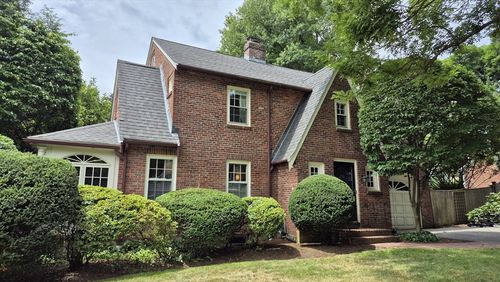 20 Shaw Rd, Wellesley, MA, 02481-4930 | Card Image