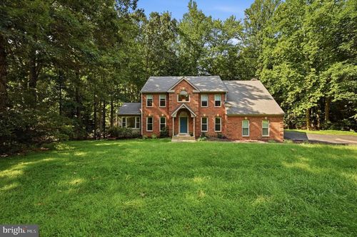 2 English Hills Dr, Fredericksburg, VA, 22406-5428 | Card Image