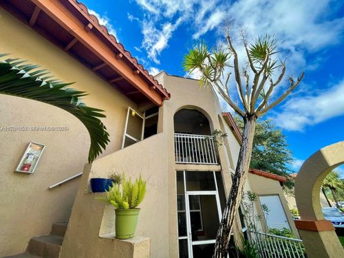 apt-201-333 Sw 86th Ave, Pembroke Pines, FL, 33025-1486 | Card Image