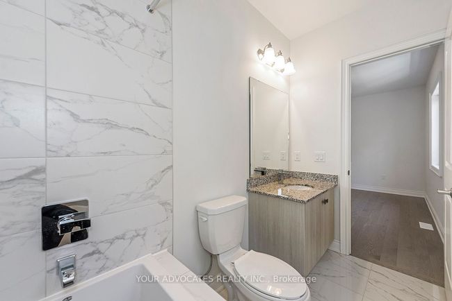 142 Rowe St, House other with 4 bedrooms, 5 bathrooms and 2 parking in Bond Head ON | Image 42