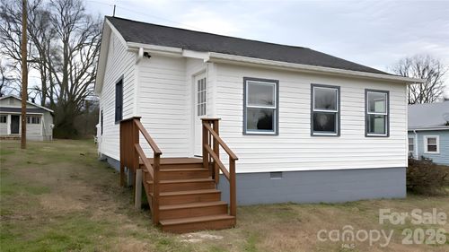 105 E E Hartford Ave, Bessemer City, NC, 28016-2658 | Card Image