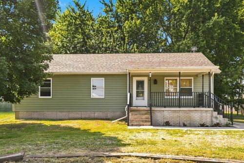 245 1st Street, Charlotte, IA, 52731 | Card Image