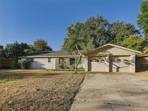 6909 Valhalla Rd, Fort Worth, TX, 76116-9114 | Card Image