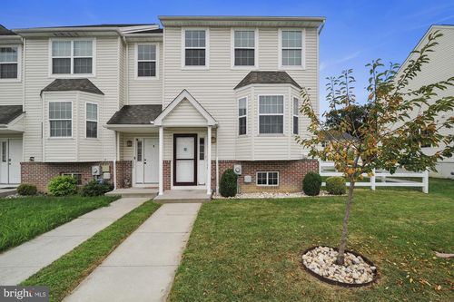 340 Tribbitt St, DOVER, DE, 19904-5694 | Card Image