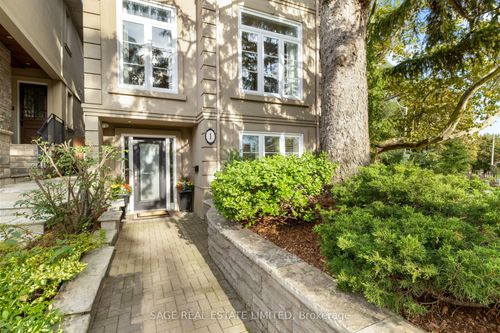 1 Caldow Rd, Toronto, ON, M5N2P4 | Card Image