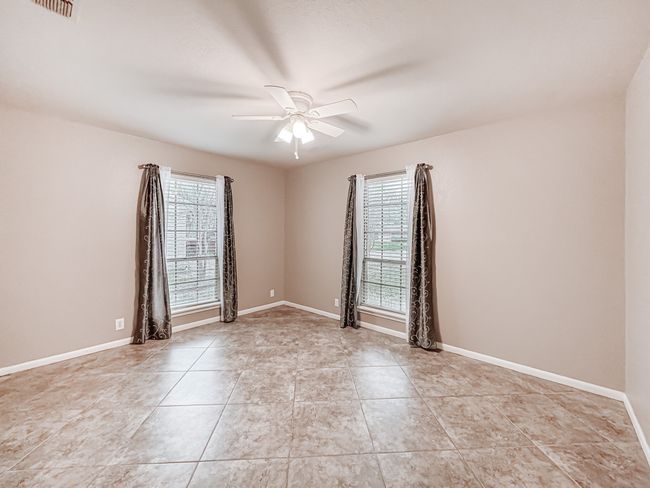1420 Bowie Cir, House other with 3 bedrooms, 2 bathrooms and null parking in Corsicana TX | Image 24