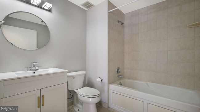 UNIT-910 - 2200 Arch St, Condo with 2 bedrooms, 2 bathrooms and null parking in PHILADELPHIA PA | Image 17