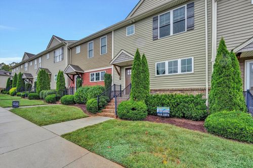 1224 Commonwealth Cir, Forest, VA, 24551-2464 | Card Image