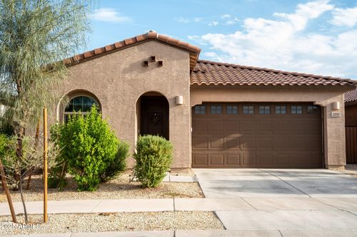 2897 E Yuma Ave, Apache Junction, AZ, 85119-6765 | Card Image
