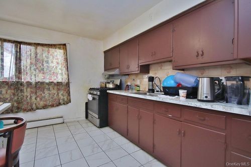 5 Highland Ave, Suffern, NY, 10901-6101 | Card Image