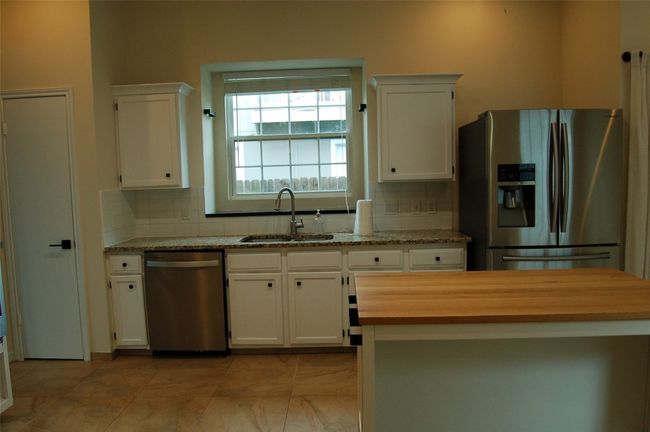12615 Dove Valley Trl, House other with 4 bedrooms, 2 bathrooms and null parking in Austin TX | Image 5