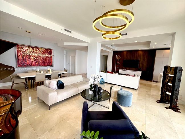 APT-4505 - 848 Brickell Key Dr, Condo with 3 bedrooms, 4 bathrooms and null parking in Miami FL | Image 18