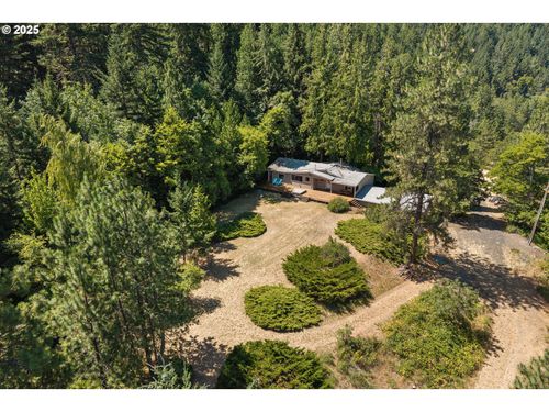 1910 Proctor Rd, Mosier, OR, 97040-9752 | Card Image
