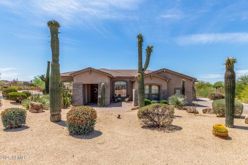 8725 E Menlo Cir, Mesa, AZ, 85207-1452 | Card Image