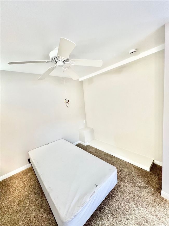 64 Avalon Terrace Rd, Condo with 2 bedrooms, 3 bathrooms and 1 parking in Avalon CA | Image 26