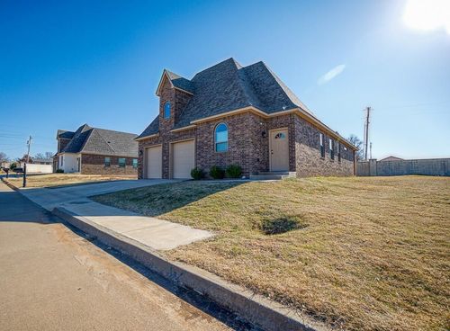 807 Venice Court, Kingfisher, OK, 73750 | Card Image