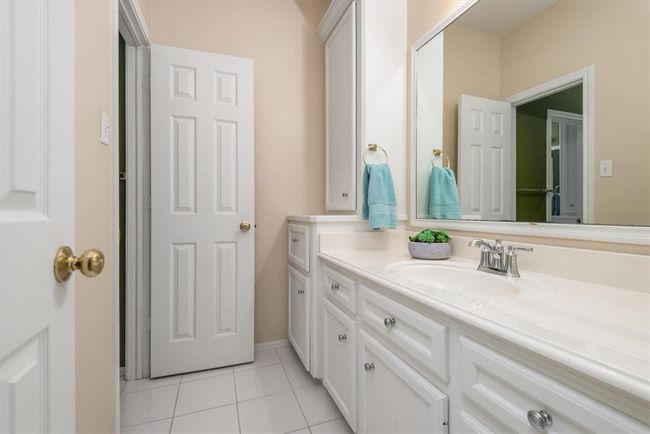 9707 Chipstead Cir, House other with 5 bedrooms, 6 bathrooms and 2 parking in Spring TX | Image 25