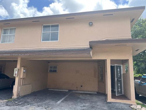 apt-101-451 Ne 136th St, North Miami, FL, 33161-3700 | Card Image