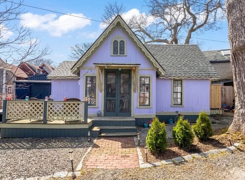 1 Pease Ave, Oak Bluffs, MA, 02557 | Card Image