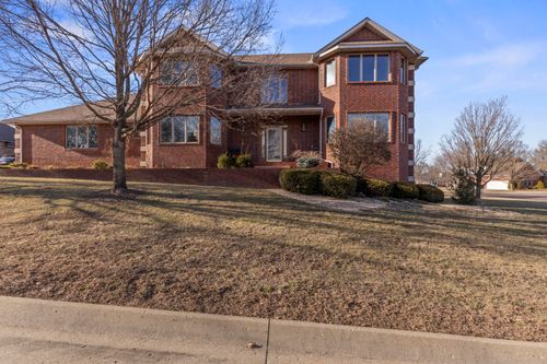810 Hampton Place Rd, Monett, MO, 65708-9356 | Card Image