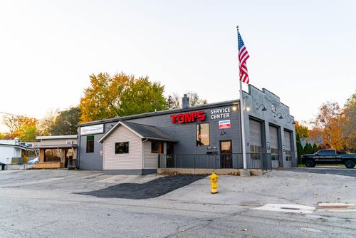 1608 Walker Ave Nw, Grand Rapids, MI, 49504-2600 | Card Image