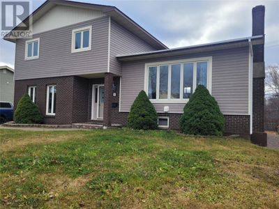 41 Southcott Dr, House other with 6 bedrooms, 4 bathrooms and null parking in Grand Falls Windsor NL | Image 2