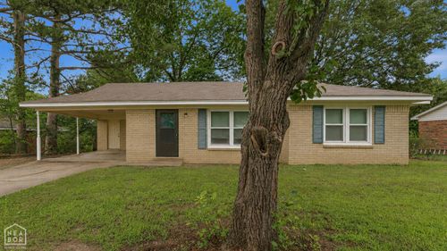 1721 Westwood Dr, Jonesboro, AR, 72401-4784 | Card Image