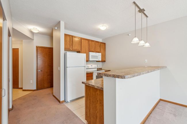 Kitchen | Image 8