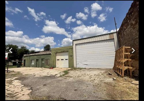 320 W Main St, Glencoe, OK, 74032-9801 | Card Image