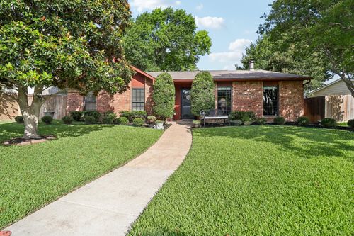 220 Willow Springs Dr, Coppell, TX, 75019-3355 | Card Image