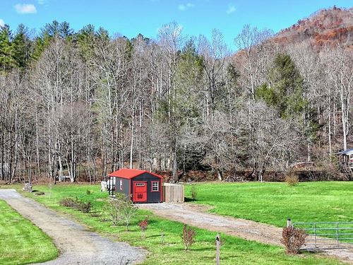 337 Mountain Meadows Dr, Hayesville, NC, 28904-5611 | Card Image
